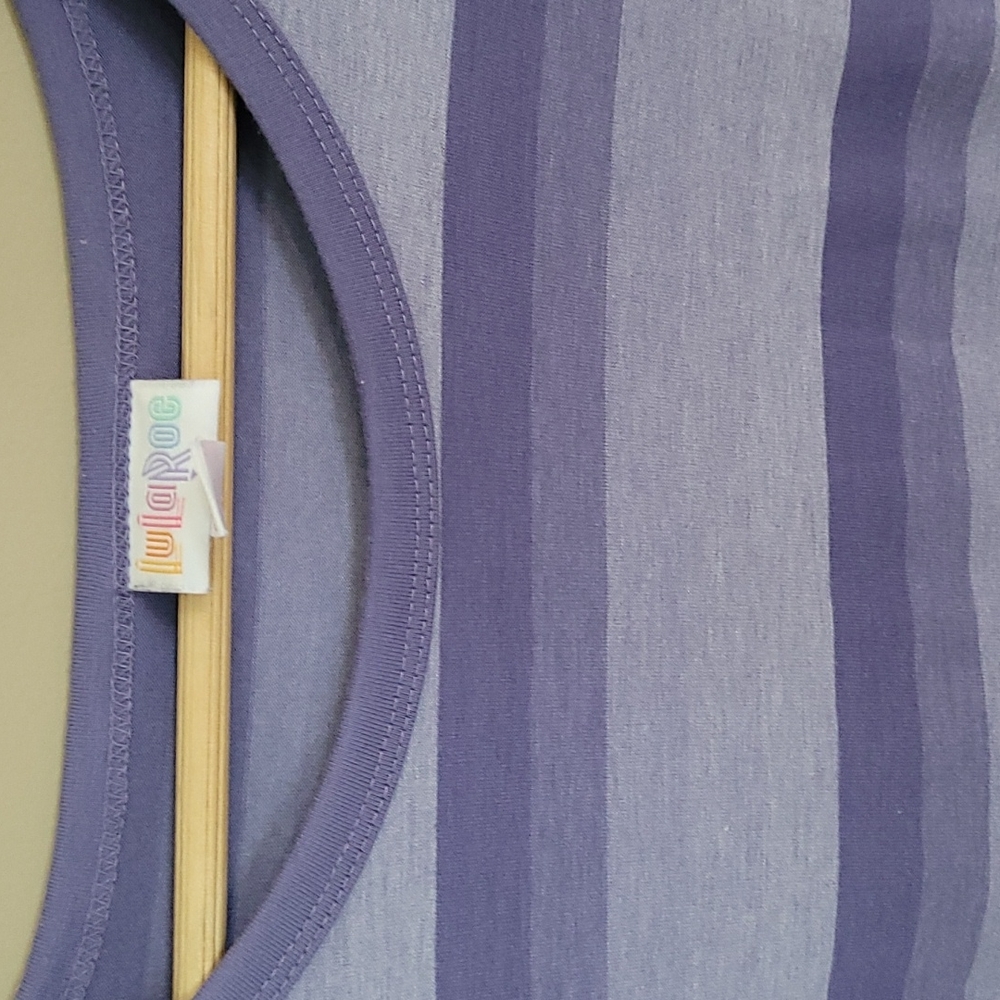 Purple Lularoe tee - Picture 2 of 4